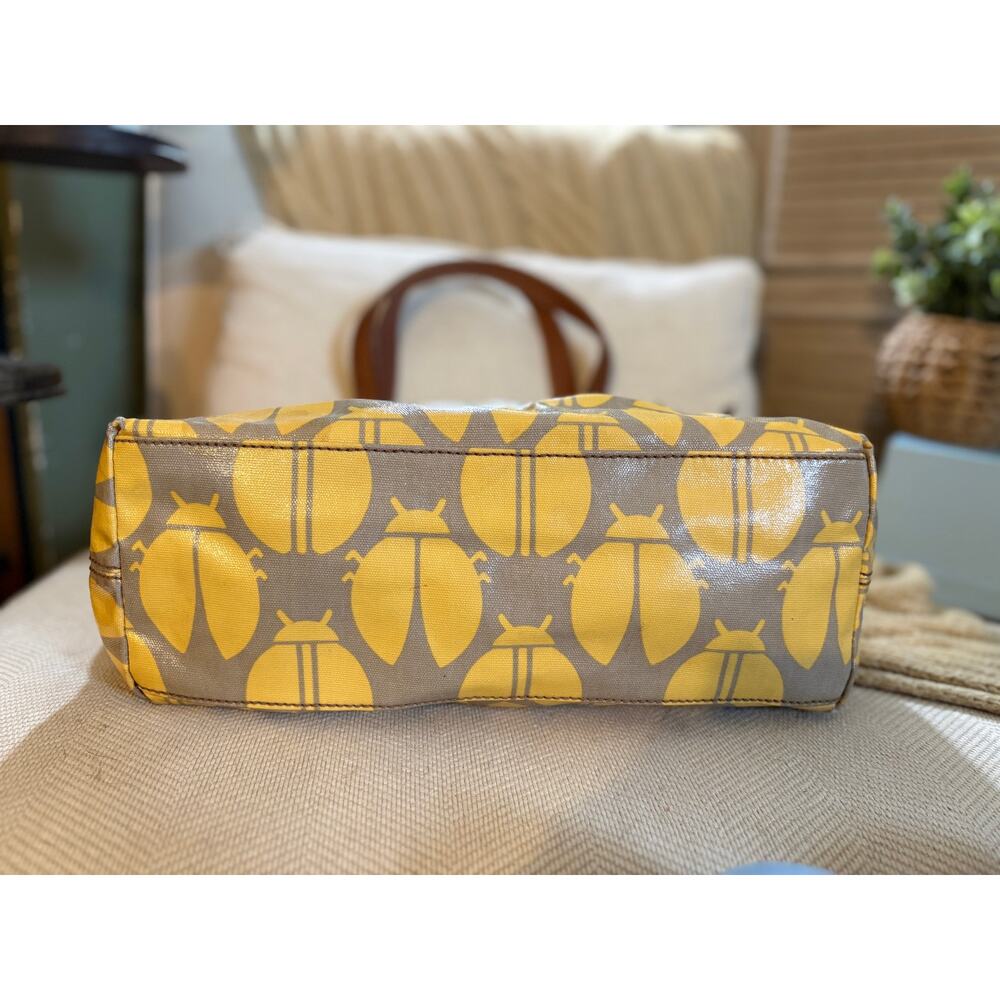 Fossil Key-Per Ladybug Print Shoulder Bag Yellow Gray - Picture 6 of 11